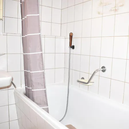 Lägenhet Ladina 65